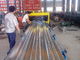 Φύλλο σιδήρου Decking πατωμάτων κεραμιδιών στεγών που κατασκευάζει τη μηχανή με τη σερβο μηχανή 5,5 KW