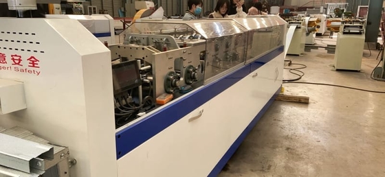 Μαγική έκδοση Light Frame Villa Rolling Machine χρησιμοποιώντας C Channel και U Channel ως συνδυασμό